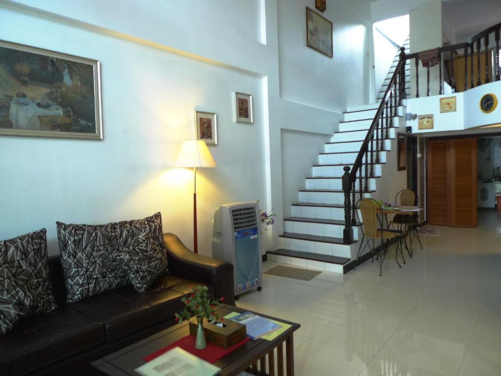 Corner Cafe Bed & Breakfast Hua Hin Ngoại thất bức ảnh