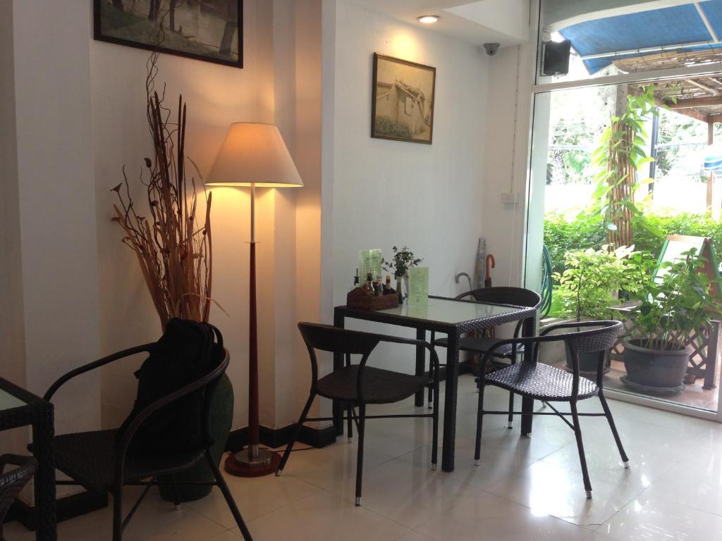 Corner Cafe Bed & Breakfast Hua Hin Ngoại thất bức ảnh