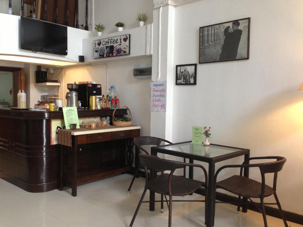 Corner Cafe Bed & Breakfast Hua Hin Ngoại thất bức ảnh