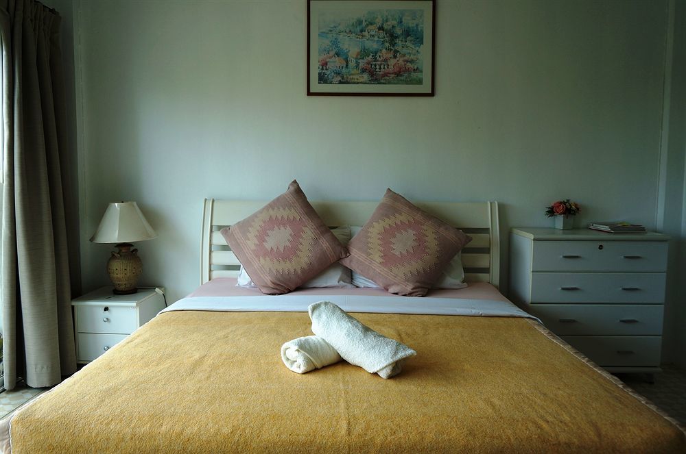 Corner Cafe Bed & Breakfast Hua Hin Ngoại thất bức ảnh